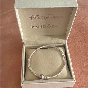 Disney Pandora Bracelet - Disney Parks Castle Clasp - Silver 8.3” - New in Box